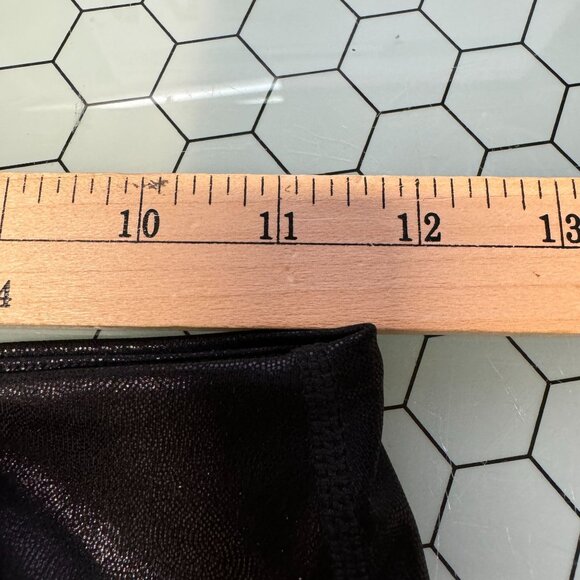 BARRYS FIT High Waist Speed Tight Womens M Shiny Foil Black Cropped Leggings $98 - Picture 5 of 8